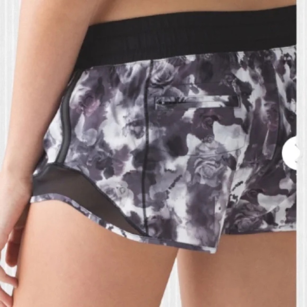 Lululemon Hotty Hot Short Black Roses